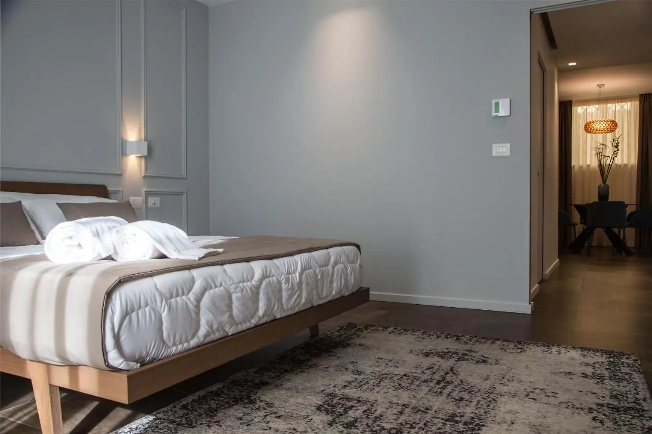 Bed & Breakfast Plebis - B&B in Sicilia nel centro storico di Aeroporto di Catania Fontana Rossa