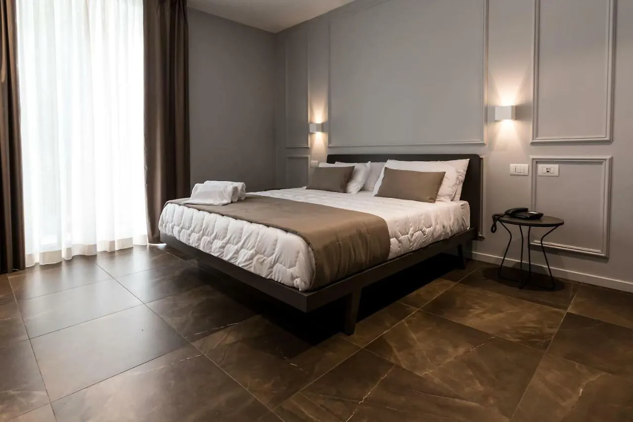 Plebis - B&B in Sicilia nel centro storico di Aeroporto di Catania Fontana Rossa