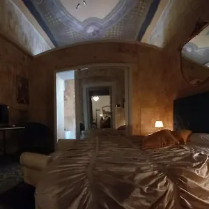 Morosoli Palace Bed and breakfast